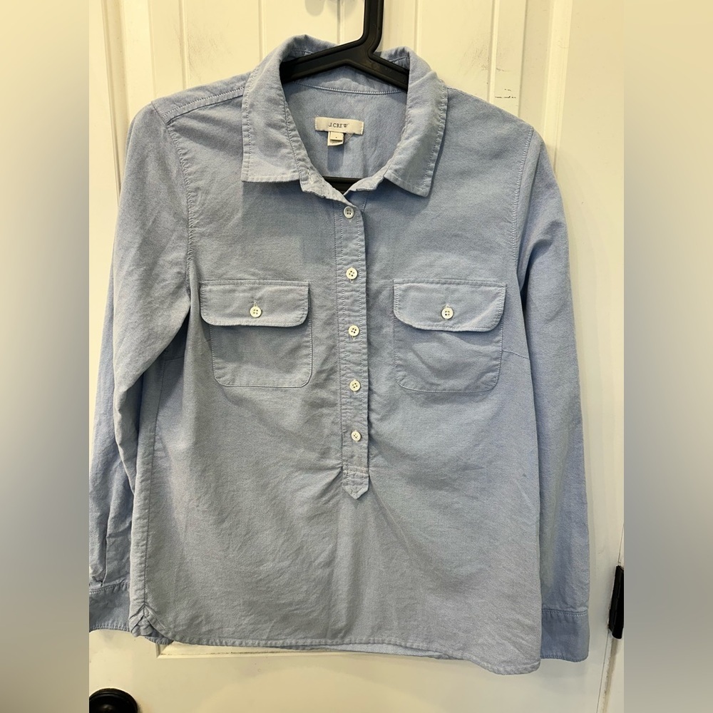 J.Crew Women's Size 4 Light Blue Chambray Oxford Popover 1/2 Button Shirt Top